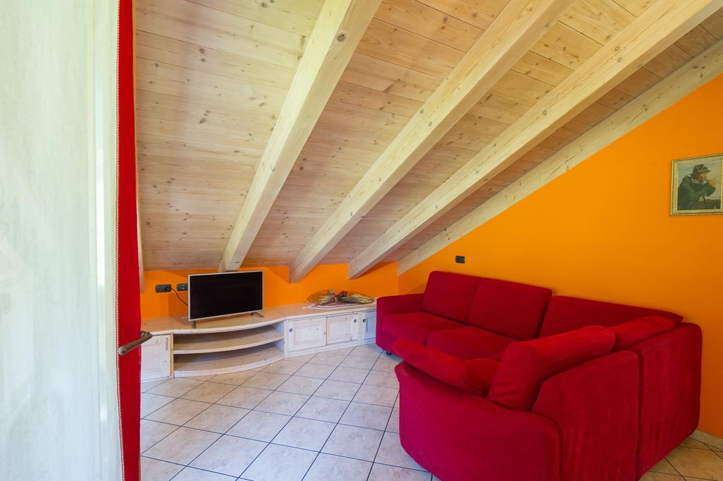 Chalet La Rugiada Бормио Екстериор снимка